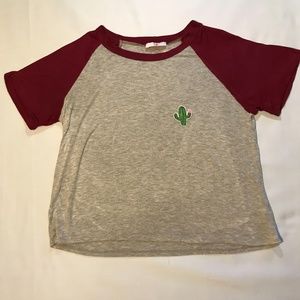 📢 Maroon cactus shirt by Q